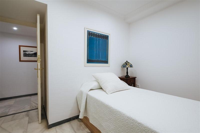 Apartamento Atanasio Barron- Free Parking Севилья Экстерьер фото