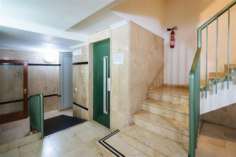 Apartamento Atanasio Barron- Free Parking Севилья Экстерьер фото