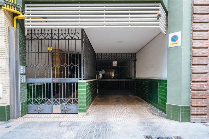 Apartamento Atanasio Barron- Free Parking Севилья Экстерьер фото
