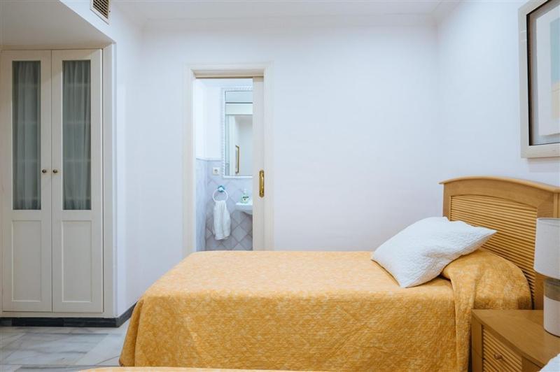 Apartamento Atanasio Barron- Free Parking Севилья Экстерьер фото