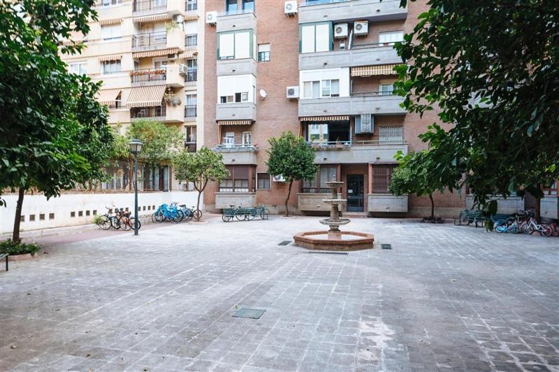 Apartamento Atanasio Barron- Free Parking Севилья Экстерьер фото